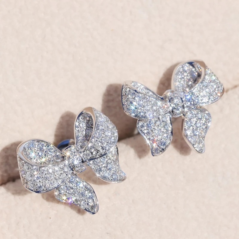New 925 Silver Bowknot Diamond Earrings